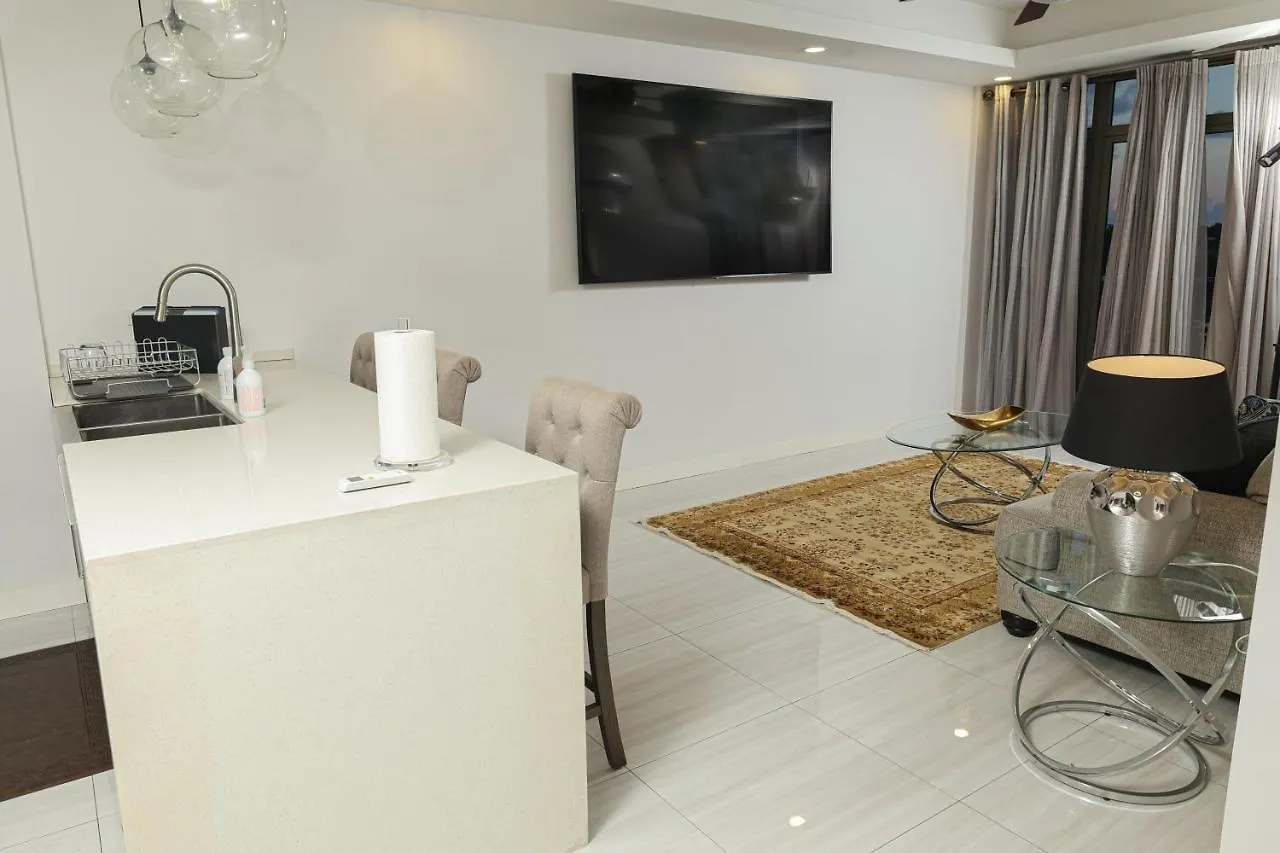 Bella Studio Apartments - Chic Suite Kingston 0*,  Jamaica